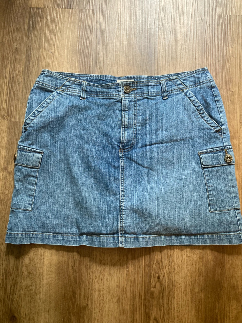 St. John’s Bay Light Blue Denim Skort 16
